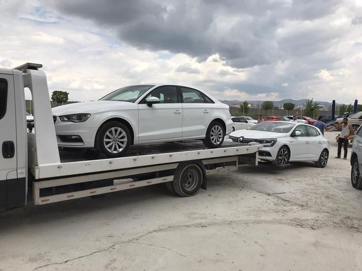 Mersin ve Adana'da yolda kalan araçlar için oto çekici hizmeti görseli